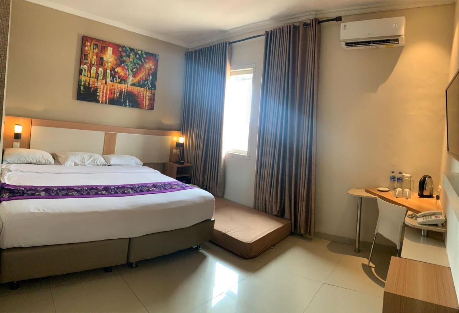 Laxston Hotel Yogyakarta Exterior photo