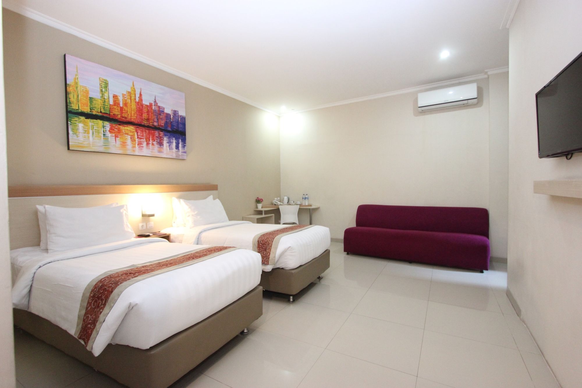 Laxston Hotel Yogyakarta Exterior photo