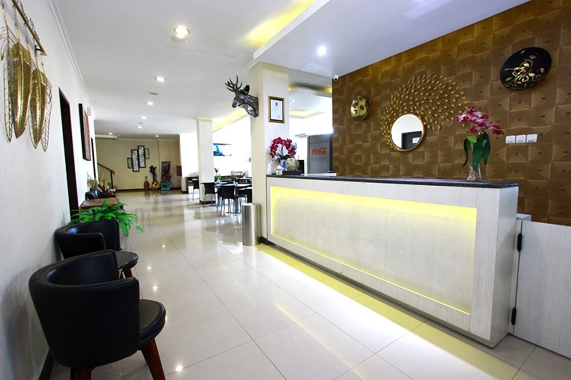 Laxston Hotel Yogyakarta Exterior photo